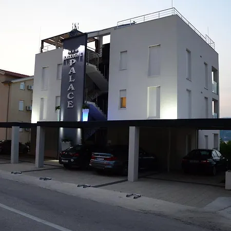 Exclusive Palace Traù